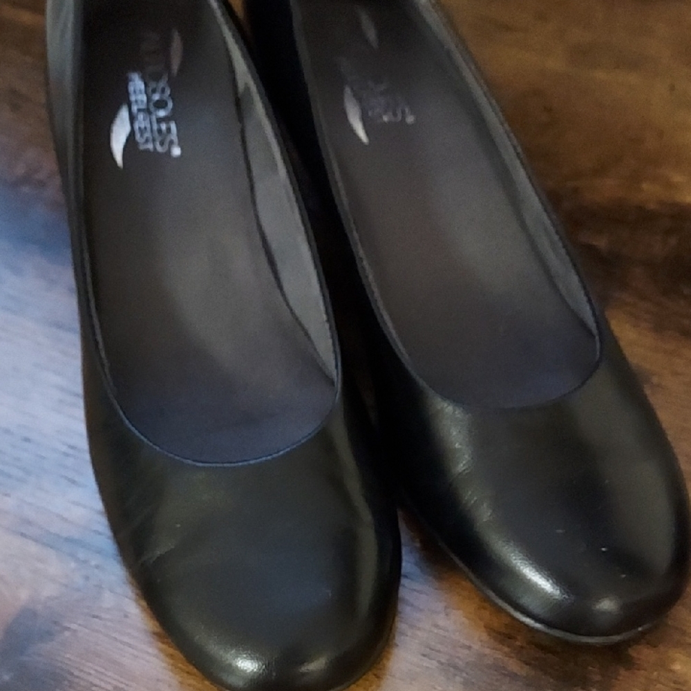 AEROSOLES Black Women's Pumps